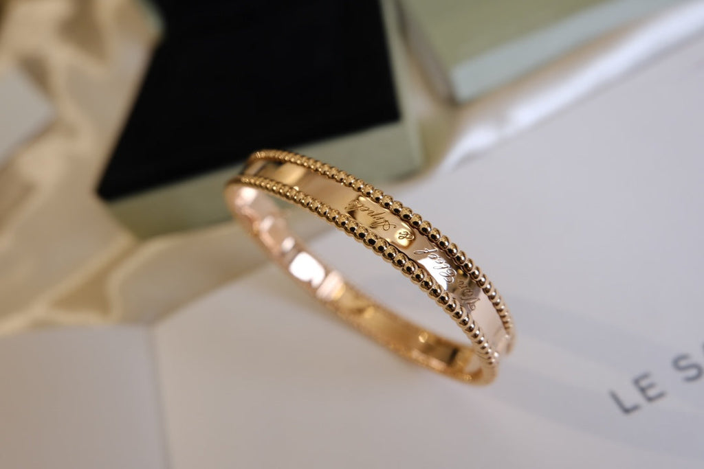 Van Cleef & Arpels PERLEE SIGNATURE BRACELET