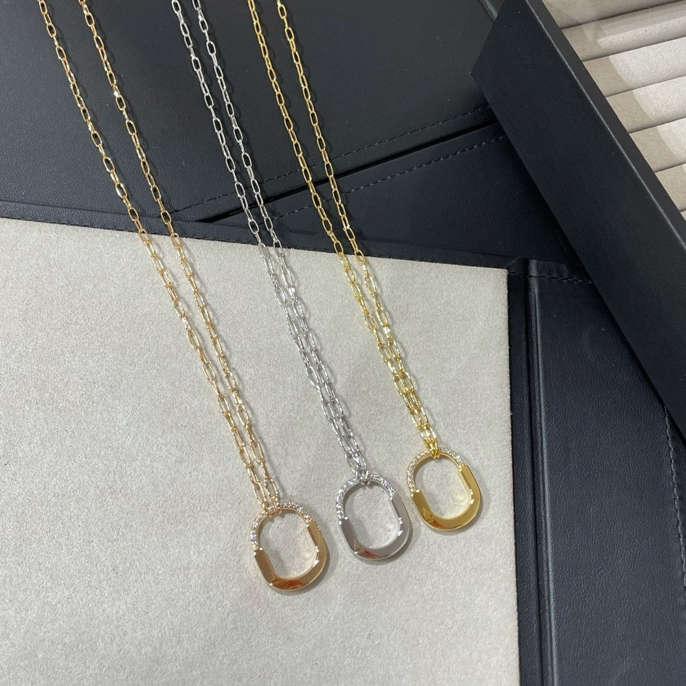 TIFFANY LOCK MEDIUM PENDANT DIAMOND NECKLACE