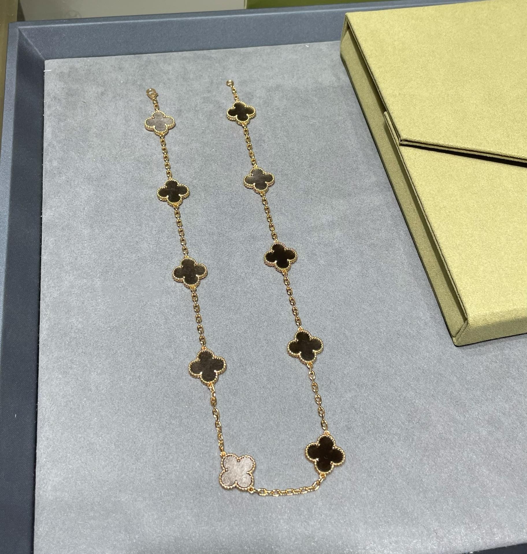 Van Cleef & Arpels CLOVER 10 MOTIF GREY MOP PINK GOLD NECKLACE