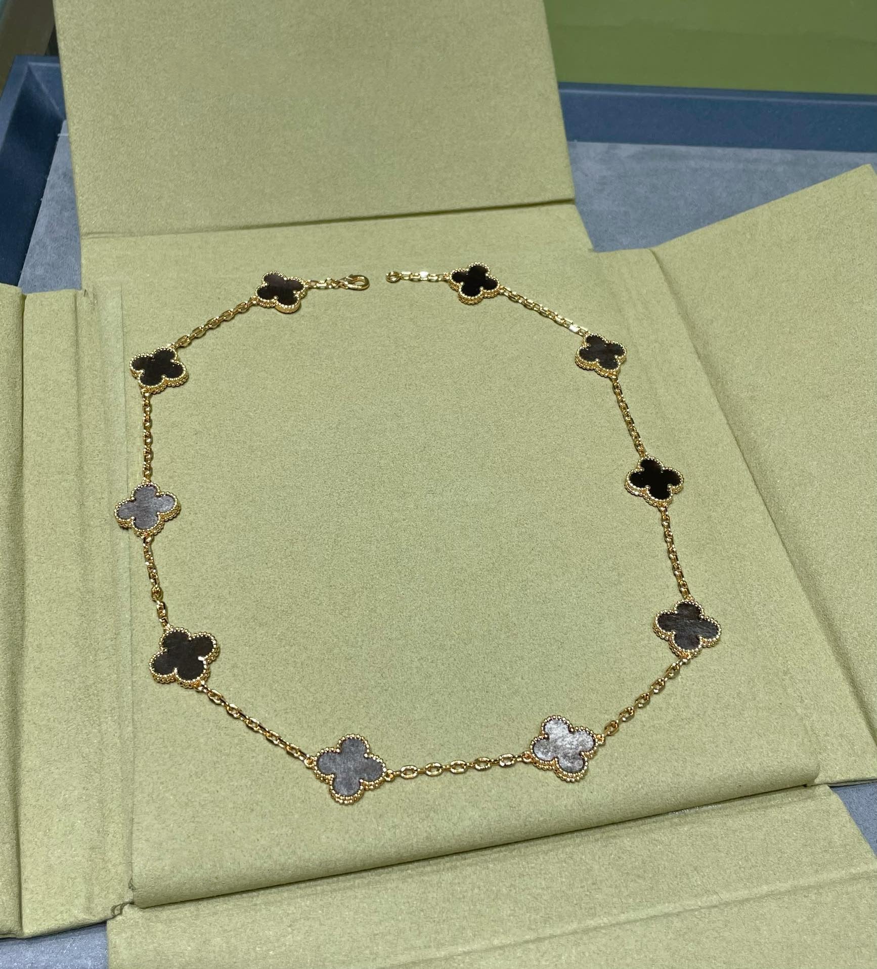 Van Cleef & Arpels CLOVER 10 MOTIF GREY MOP PINK GOLD NECKLACE