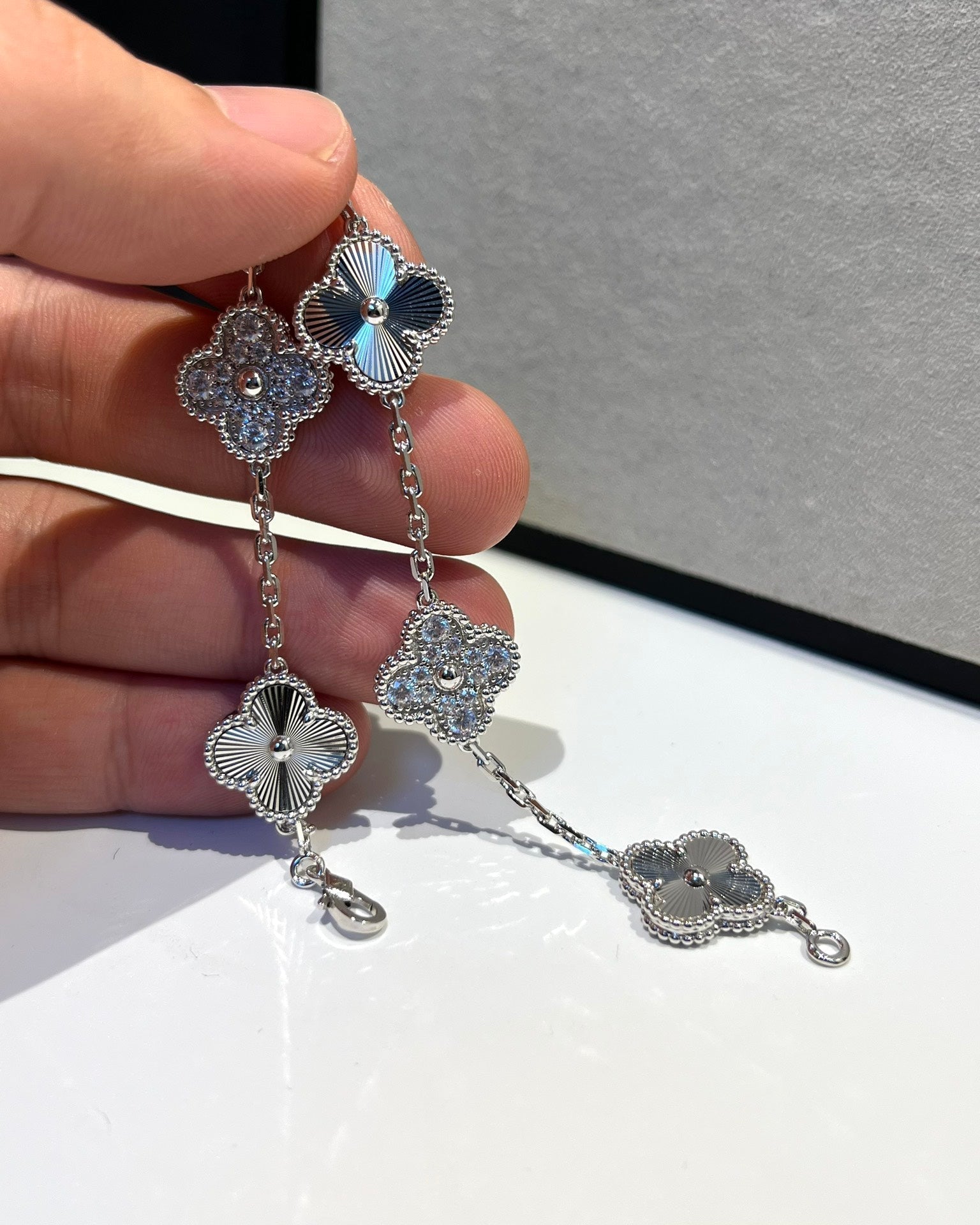 Van Cleef & Arpels CLOVER 5 MOTIF SILVER DIAMOND BRACELET