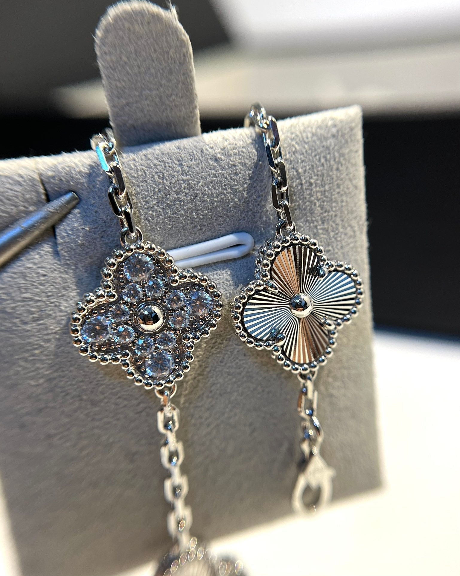 Van Cleef & Arpels CLOVER 5 MOTIF SILVER DIAMOND BRACELET