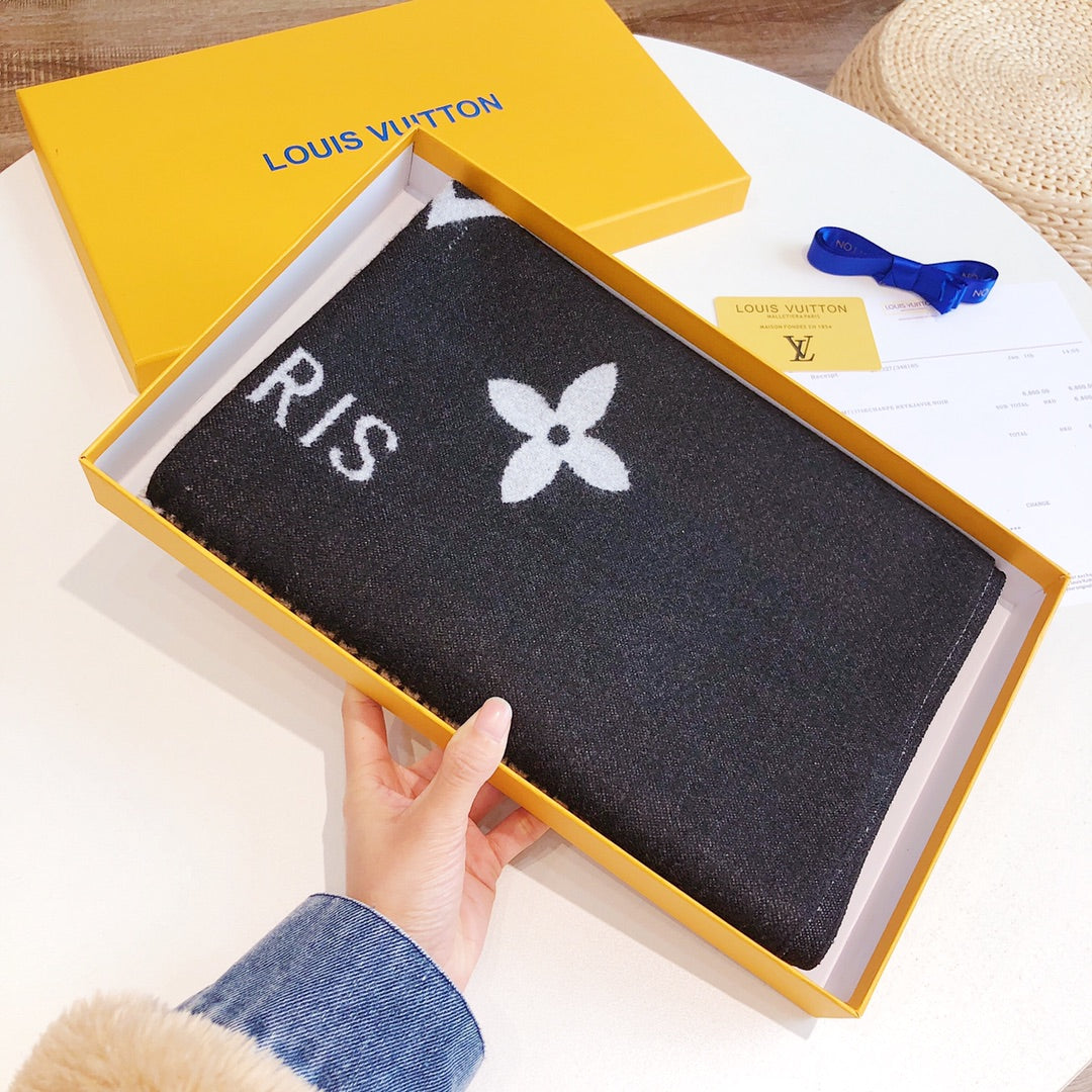LOUIS VUITTON REYKJAVIK SCARF 180 CM IN BLACK MIX WHITE CASHMERE 392870