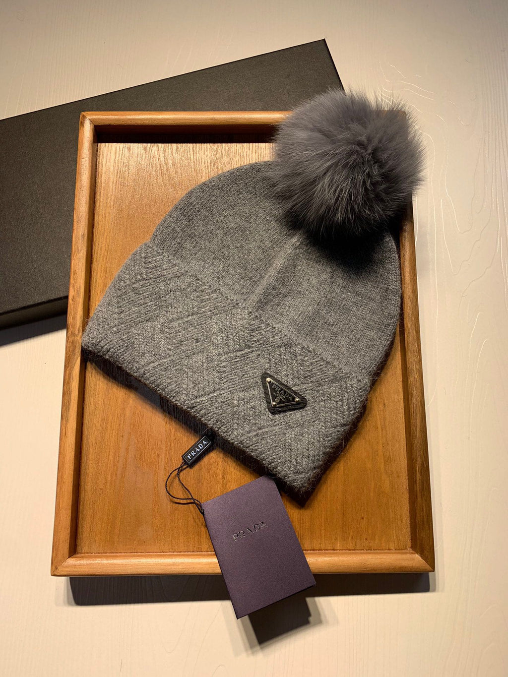 PRADA BEANIE HAT IN DOVE GRAY WOOL AND RABBIT FUR 361434