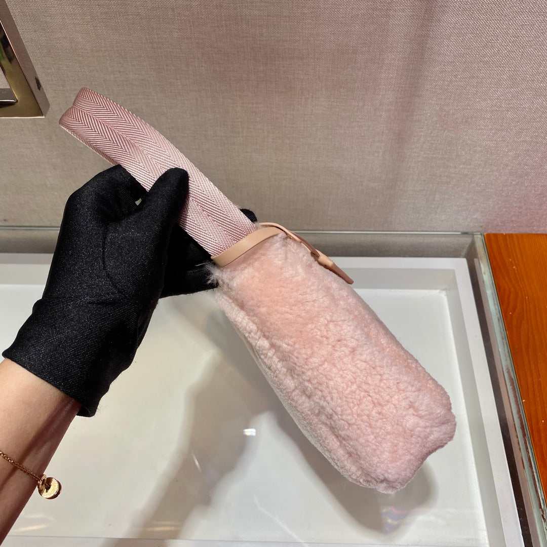 PRADA HOBO BAG 23 IN LIGHT PINK SHEARLING