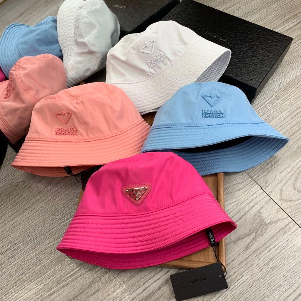PRADA BUCKET HAT IN BRIGHT PINK RE-NYLON 234102