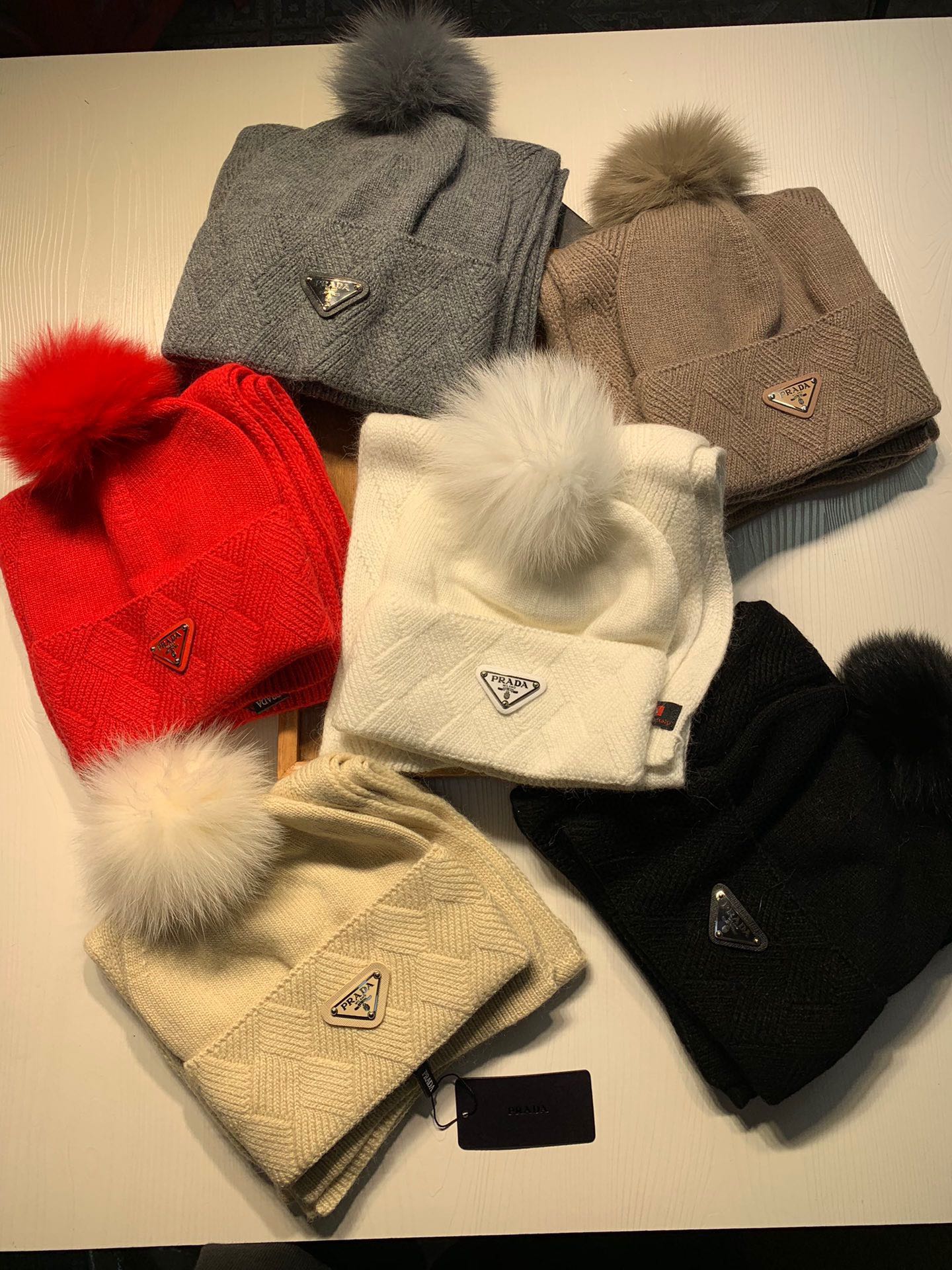 PRADA SET SCARF AND HAT IN MEDIUM BROWN WOOL AND RABBIT FUR 416364