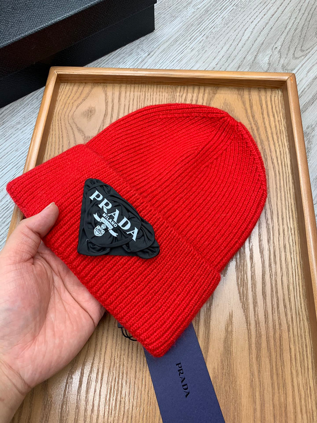 PRADA BEANIE HAT IN CHERRY RED WOOL 431358