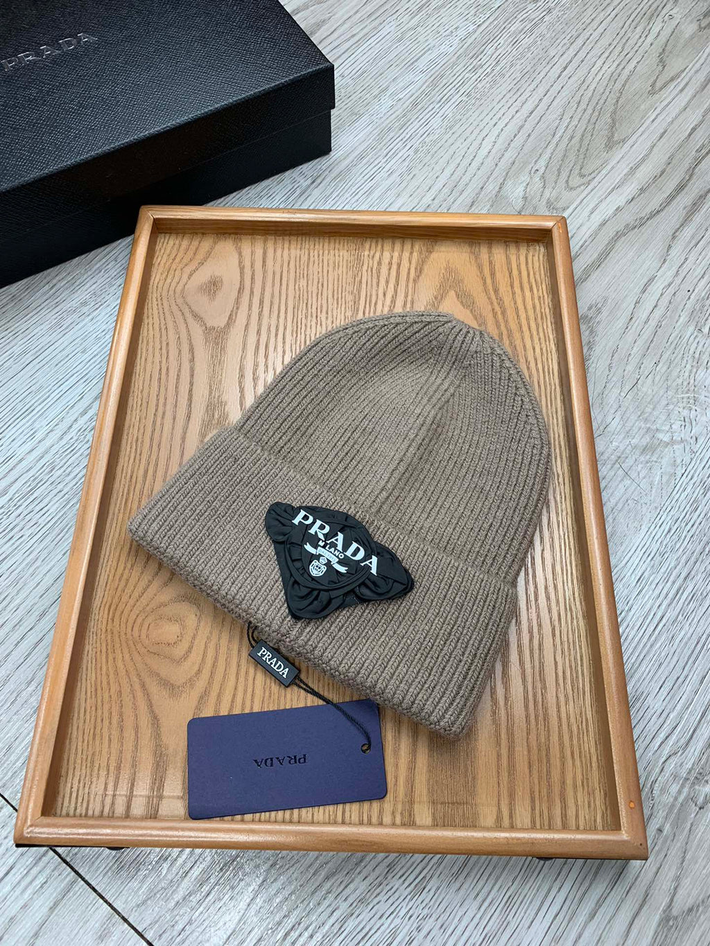 PRADA BEANIE HAT IN MEDIUM BROWN WOOL 431354