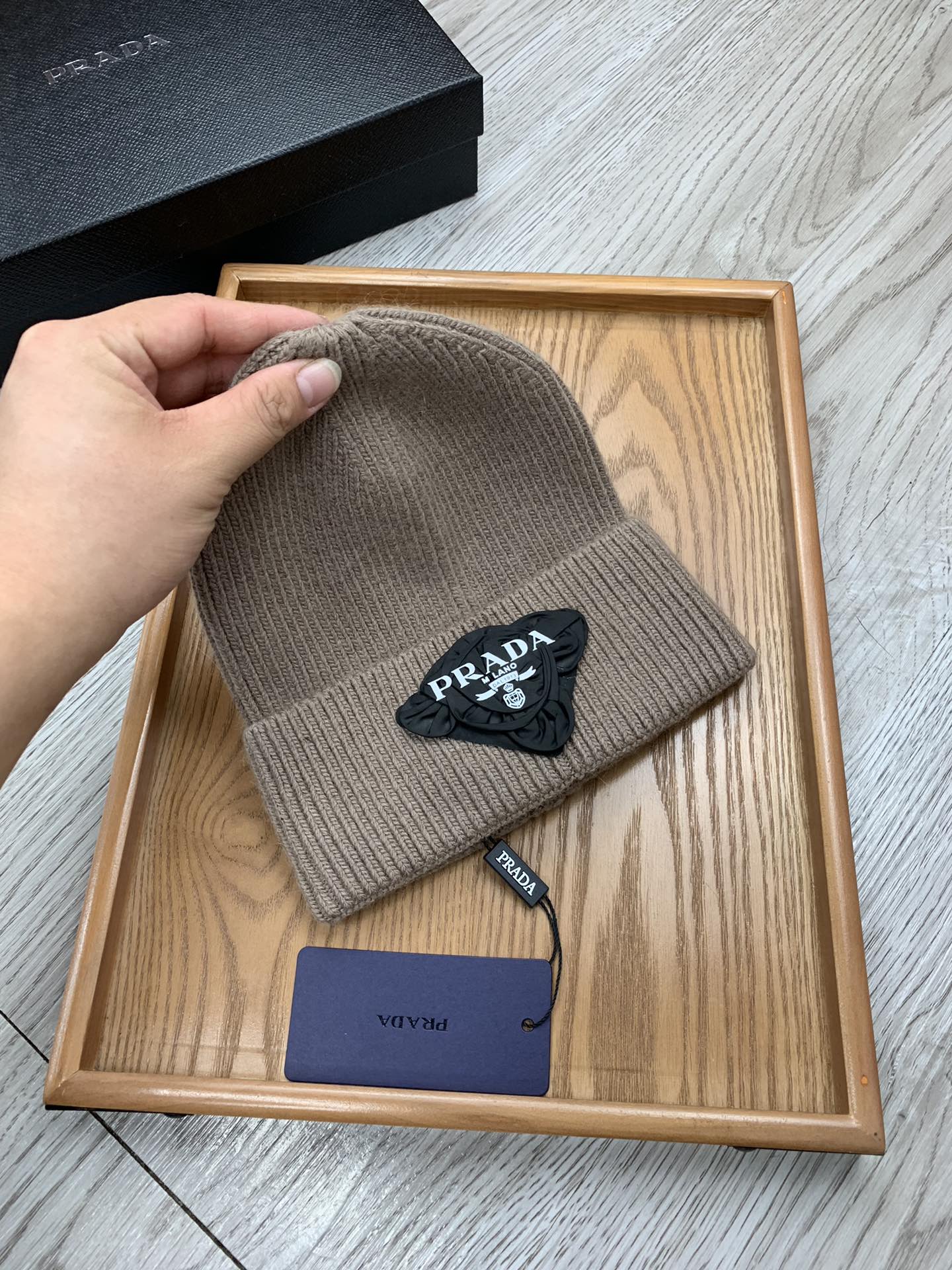 PRADA BEANIE HAT IN MEDIUM BROWN WOOL 431354