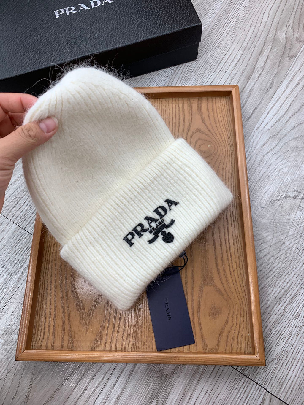 PRADA BEANIE HAT IN WHITE WOOL 108748