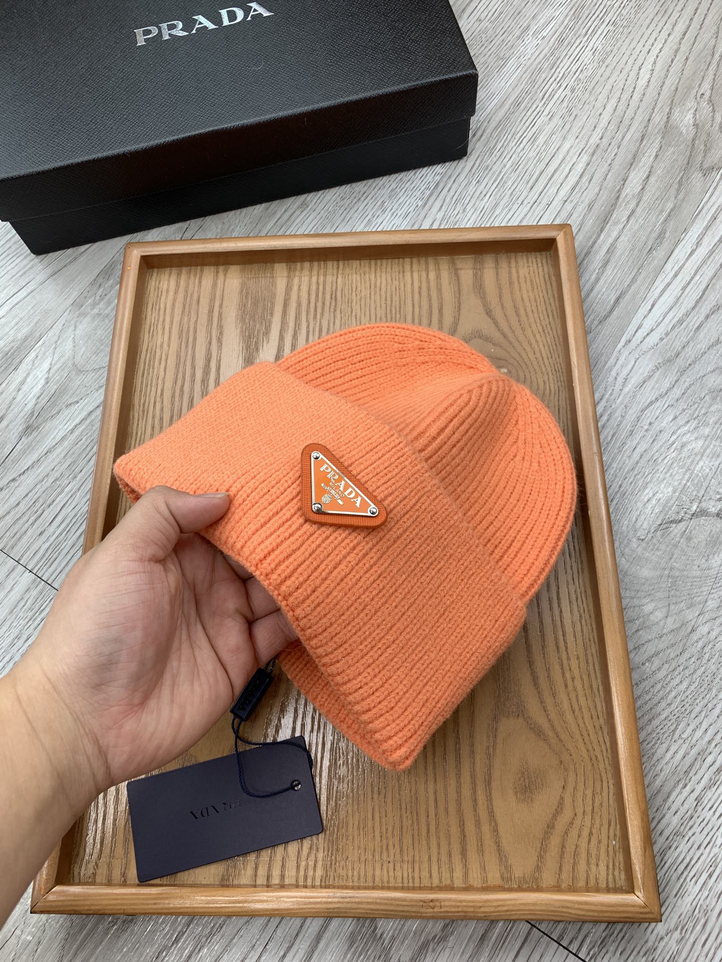 PRADA BEANIIE HAT IN CARROT ORANGE WOOL 335036