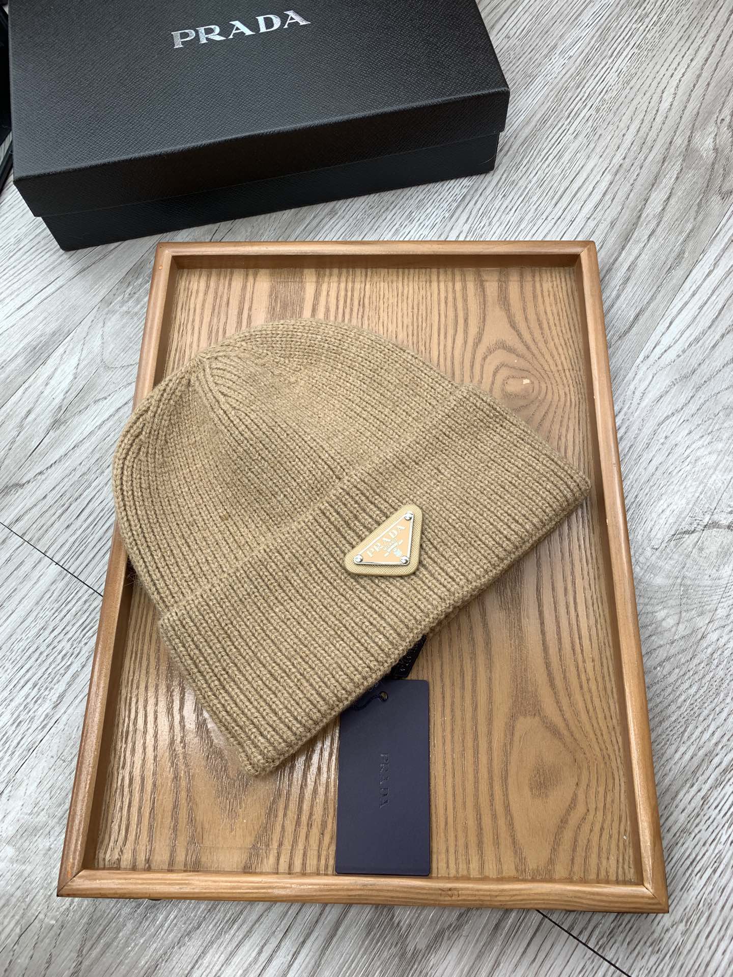 PRADA BEANIIE HAT IN CAMEL BROWN WOOL 335038