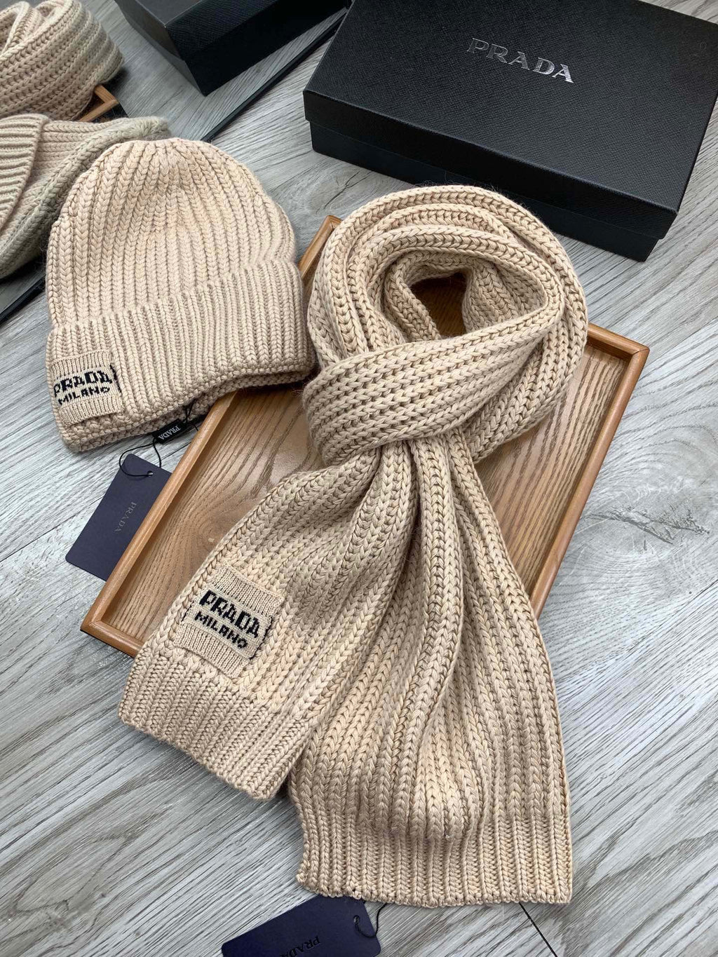 PRADA SET SCARF AND HAT IN SAND BROWN WOOL AND RABBIT FUR 388990
