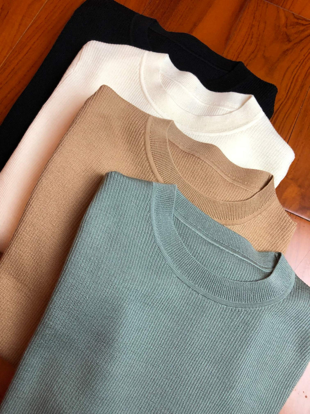 LOUIS VUITTON LV 25S CREW NECK RUFFLE PULLOVER 0083