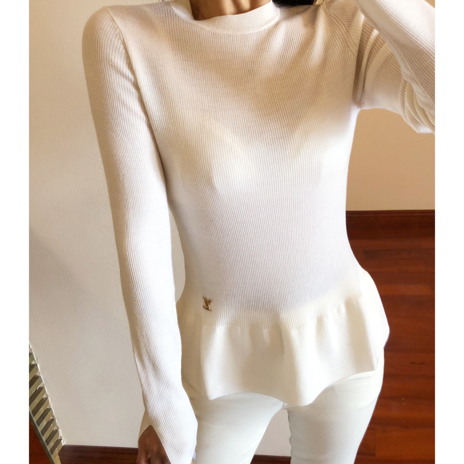 LOUIS VUITTON LV 25S CREW NECK RUFFLE PULLOVER 0081
