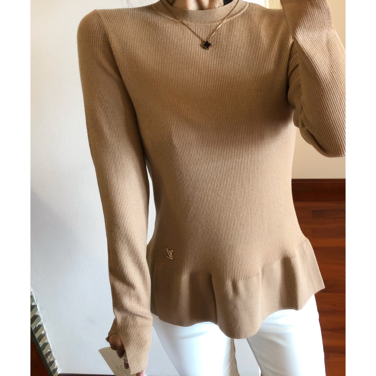 LOUIS VUITTON LV 25S CREW NECK RUFFLE PULLOVER 0084