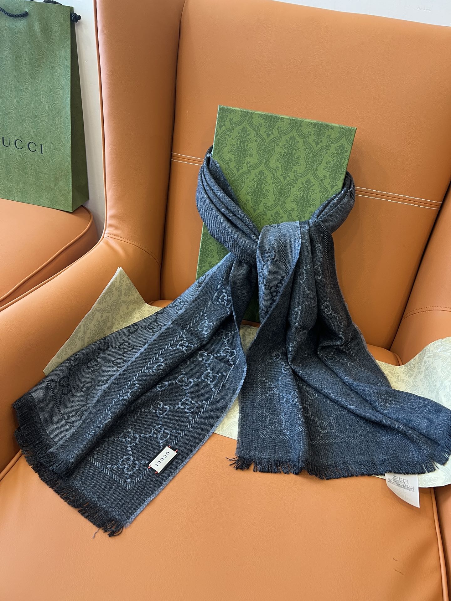 GUCCI 25S SCARF 180 IN WOOL 644858