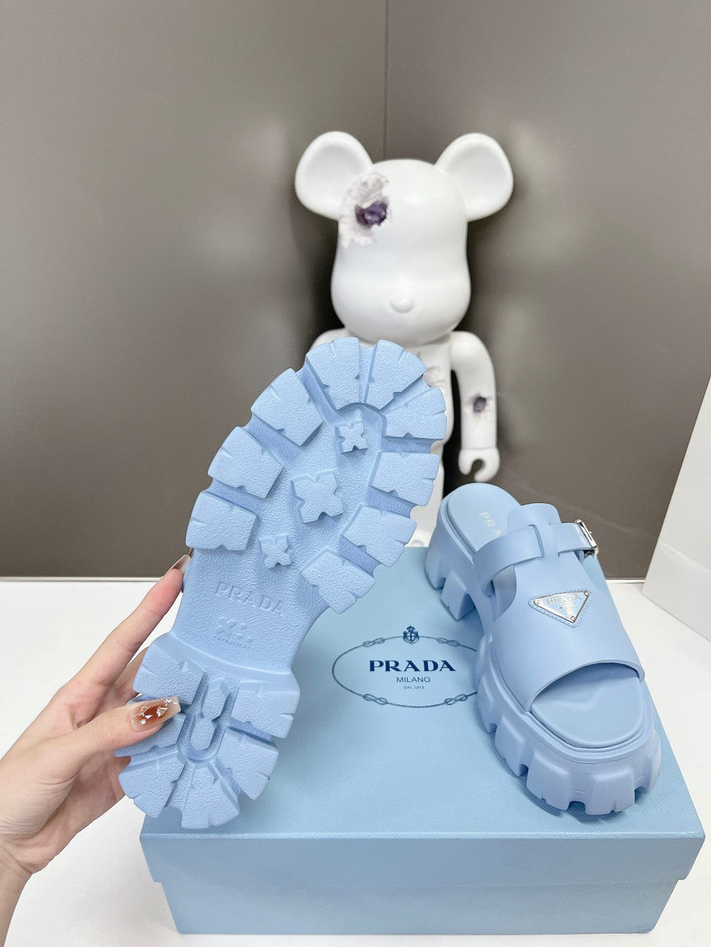 PRADA MONOLITH SLIPPER SANLS IN SKY BLUE RUBBER