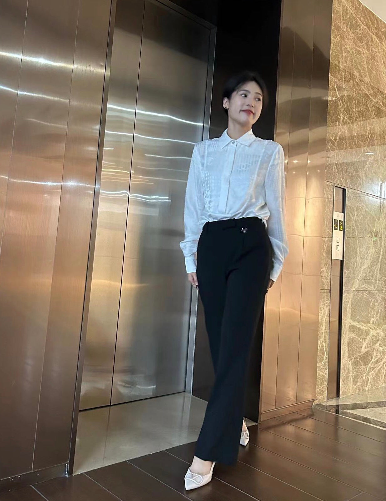 PRADA 25S HIGH-WAIST FLARED PANTS 242