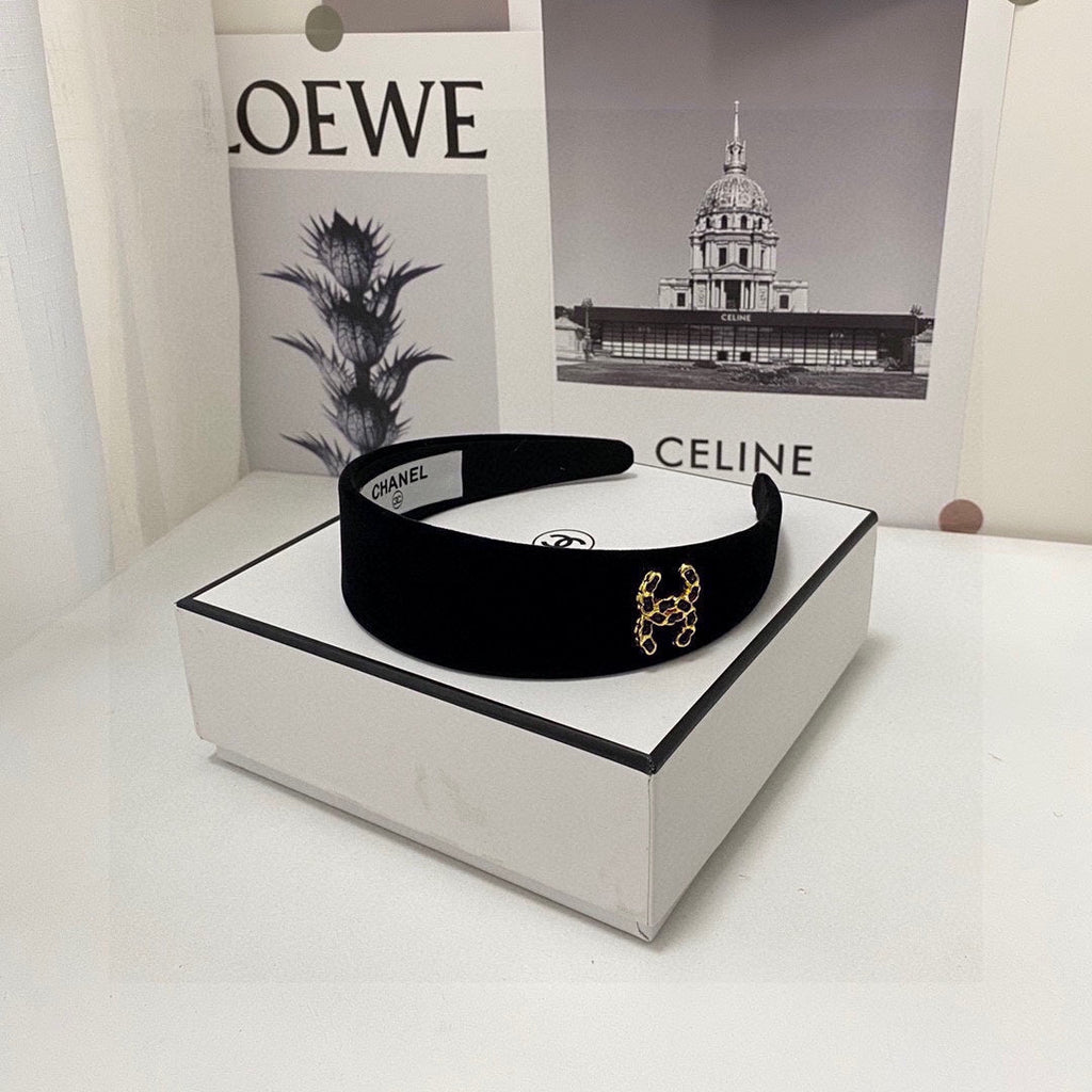 CHANEL BLACK VELVET HAIRBAND 832223