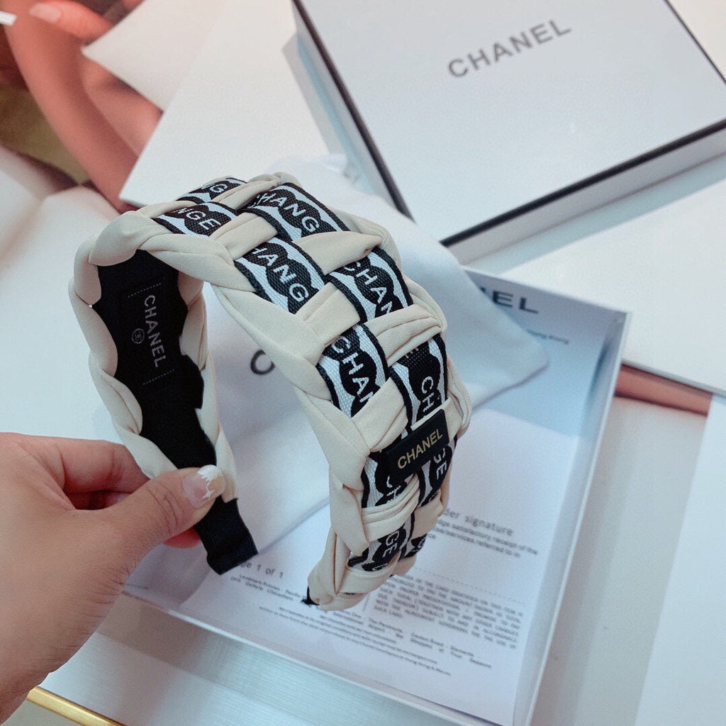 CHANEL WHITE MIX BLACK FABRIC HAIRBAND 832193