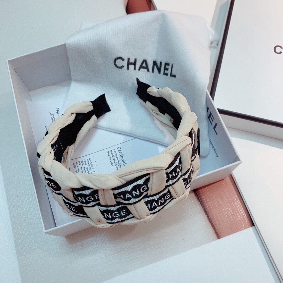 CHANEL WHITE MIX BLACK FABRIC HAIRBAND 832193