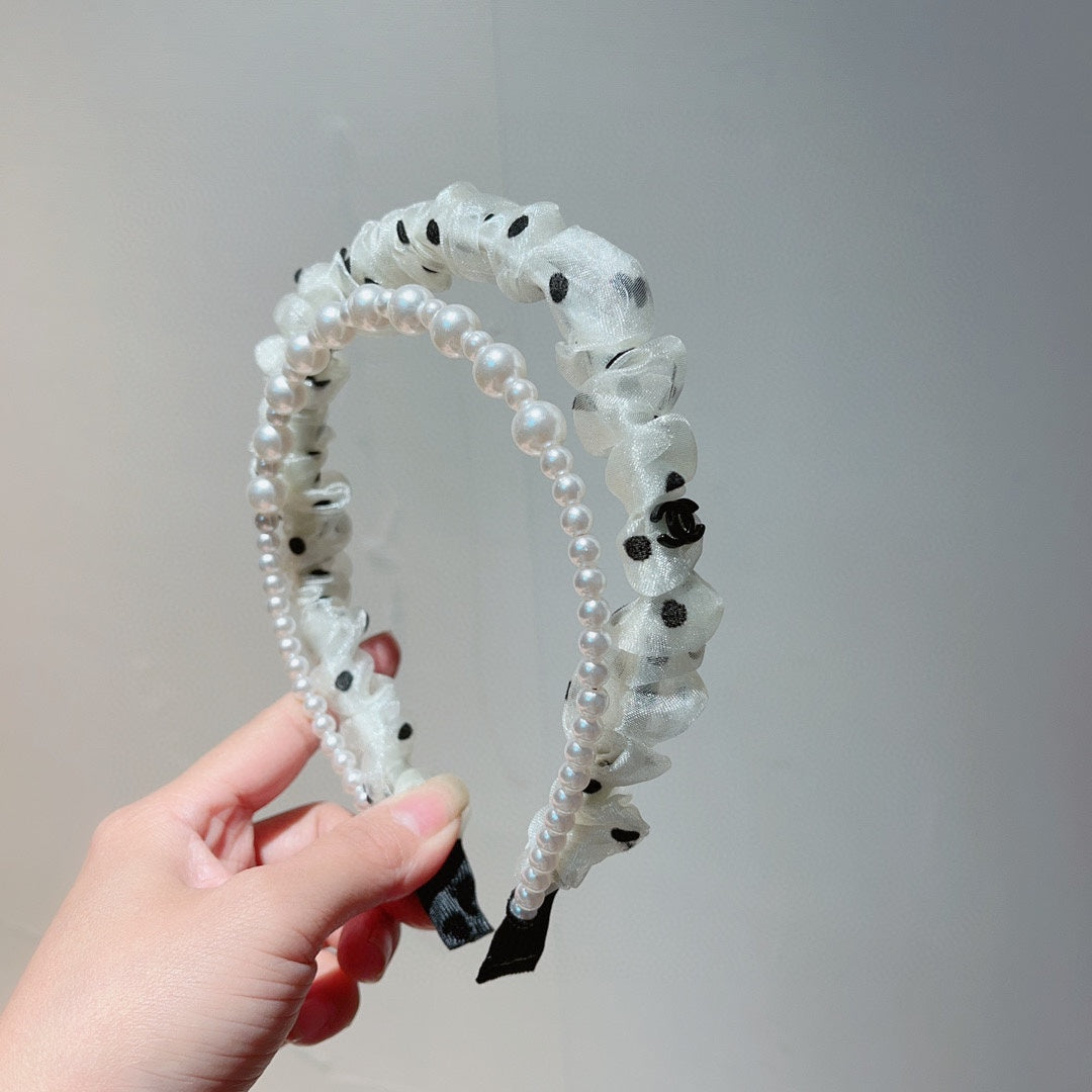 CHANEL WHITE VOILE FABRIC HAIRBAND WITH PEARL CHAIN 867188