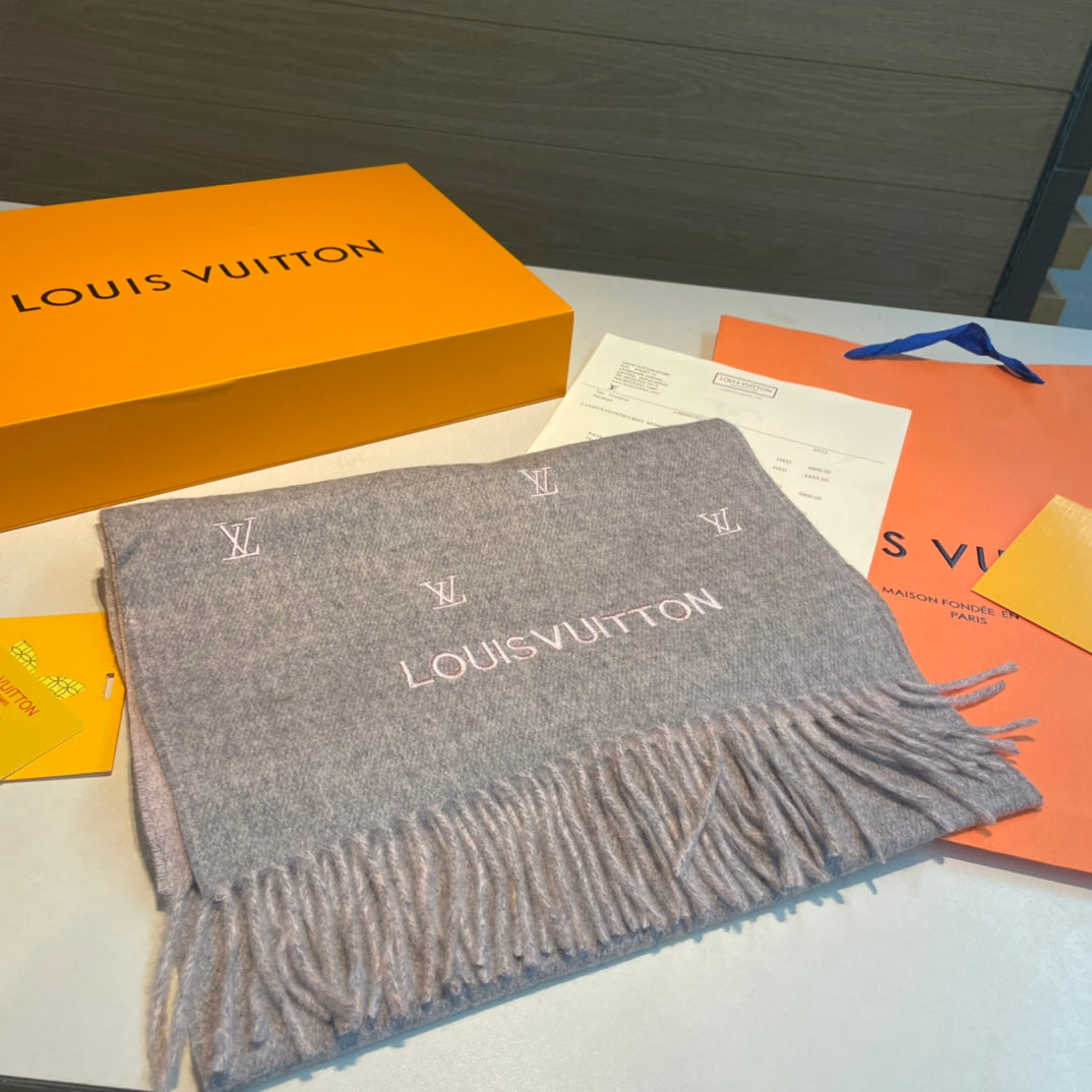 LOUIS VUITTON SCARF 190 CM IN HARBOR GRAY CASHMERE WITH PINK LOGO 396327