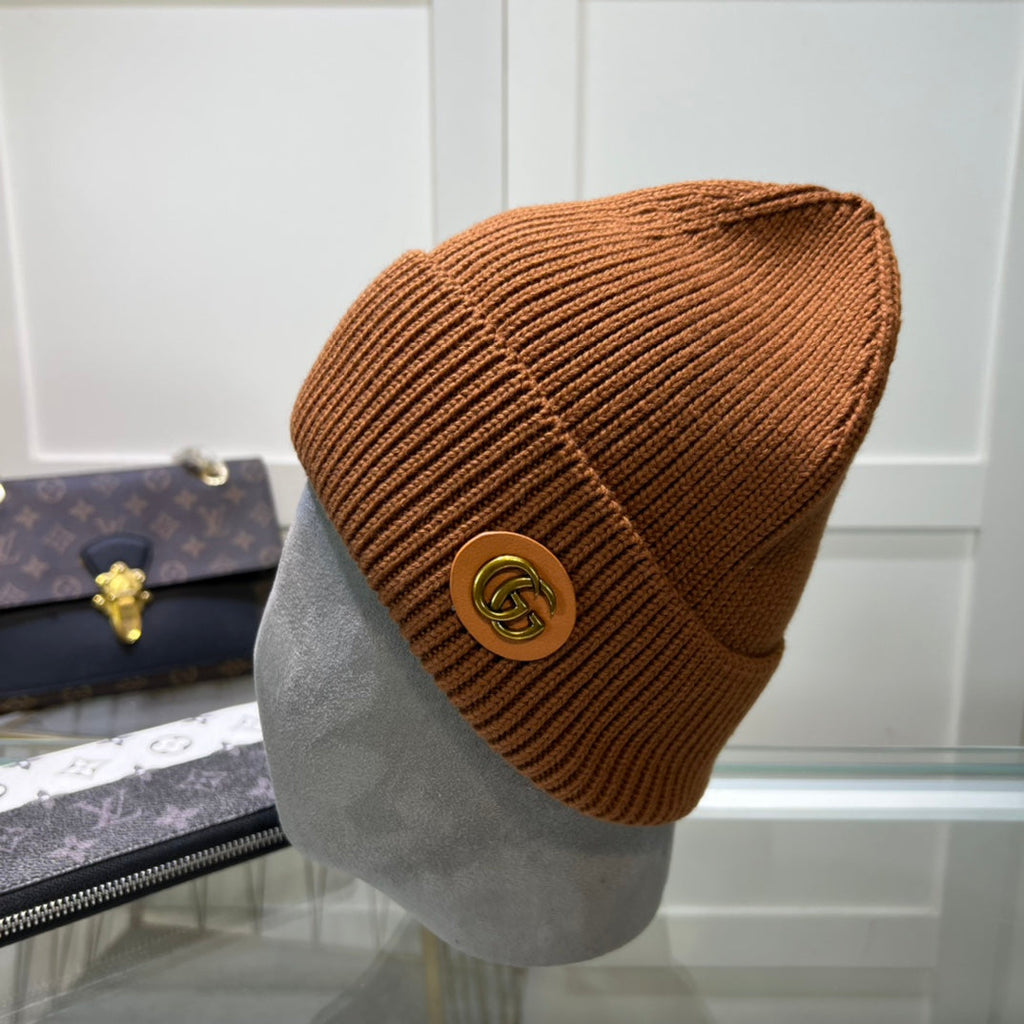GUCCI BEANIE HAT IN SYRUP BROWN WOOL 395841
