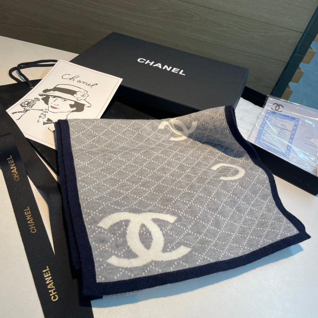 CHANEL SCARF 180 CM IN COLORFUL CASHMERE 402000