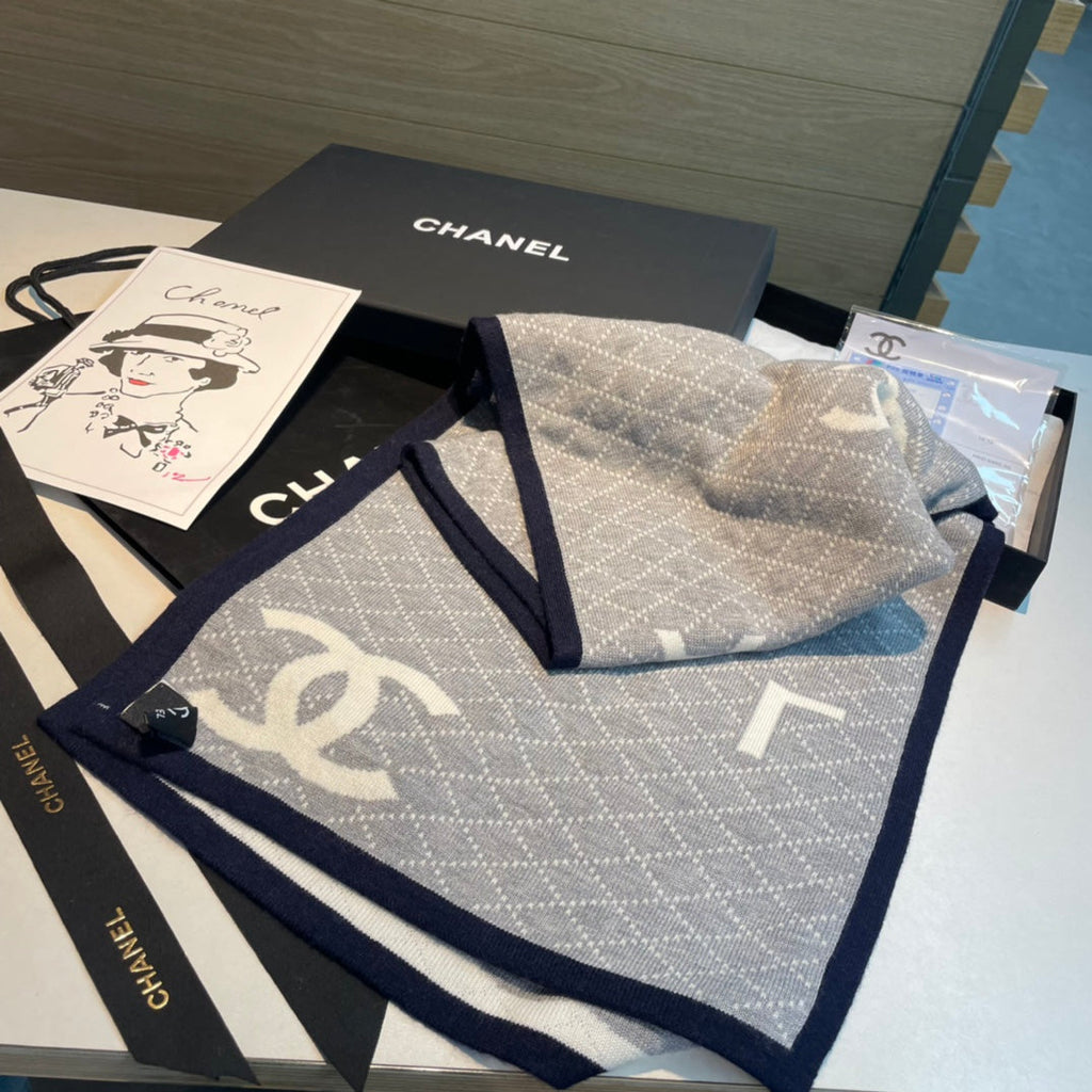 CHANEL SCARF 180 CM IN COLORFUL CASHMERE 402000