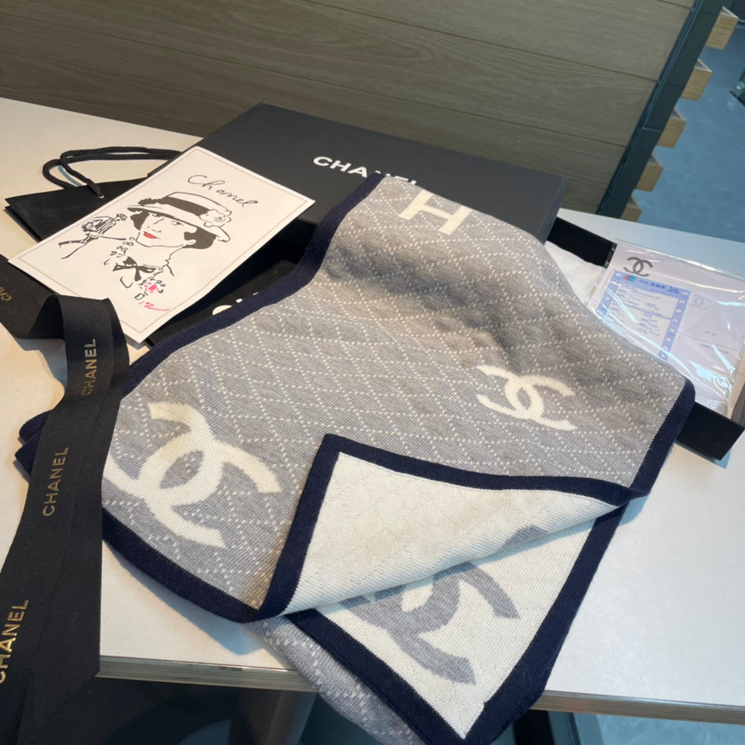 CHANEL SCARF 180 CM IN COLORFUL CASHMERE 402000