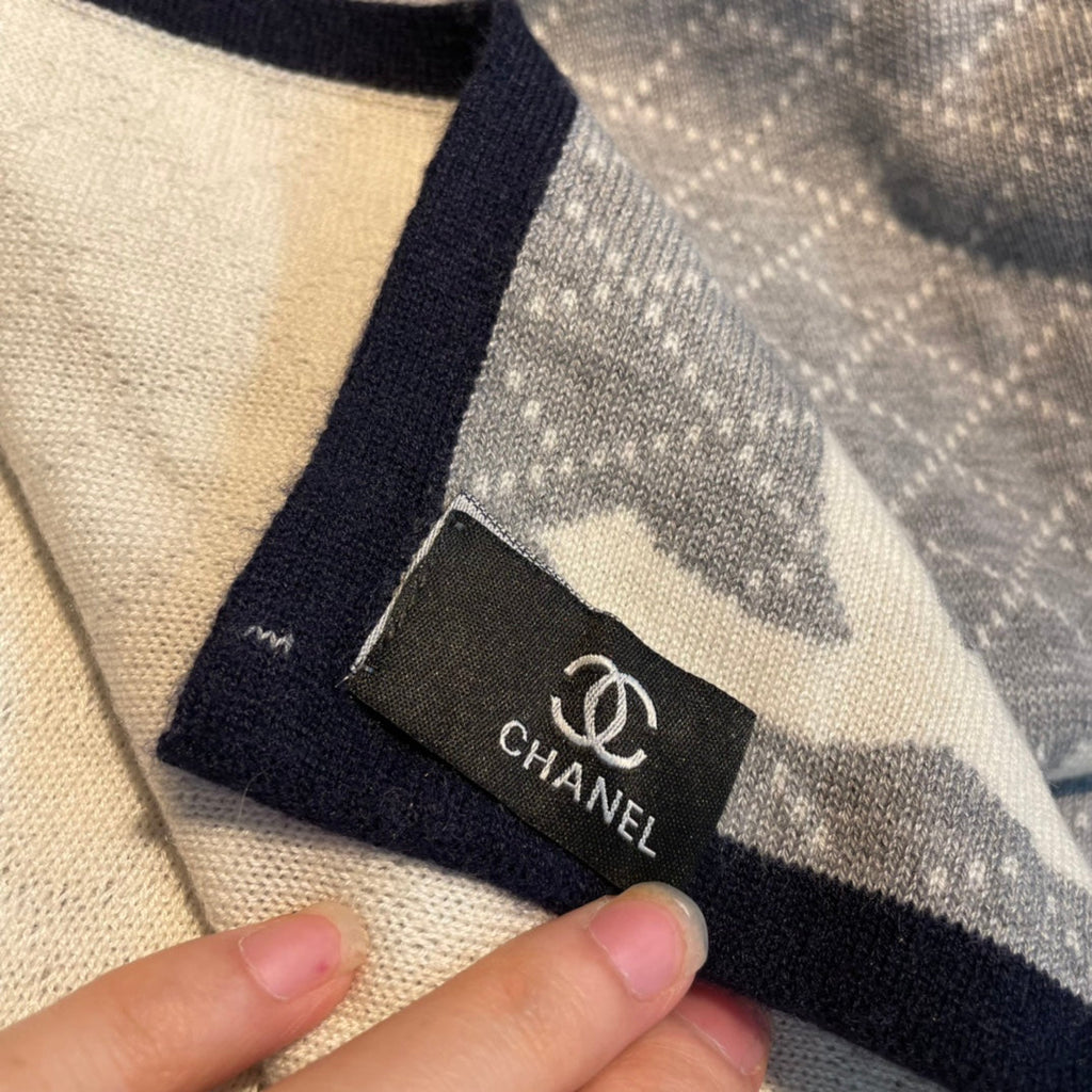 CHANEL SCARF 180 CM IN COLORFUL CASHMERE 402000