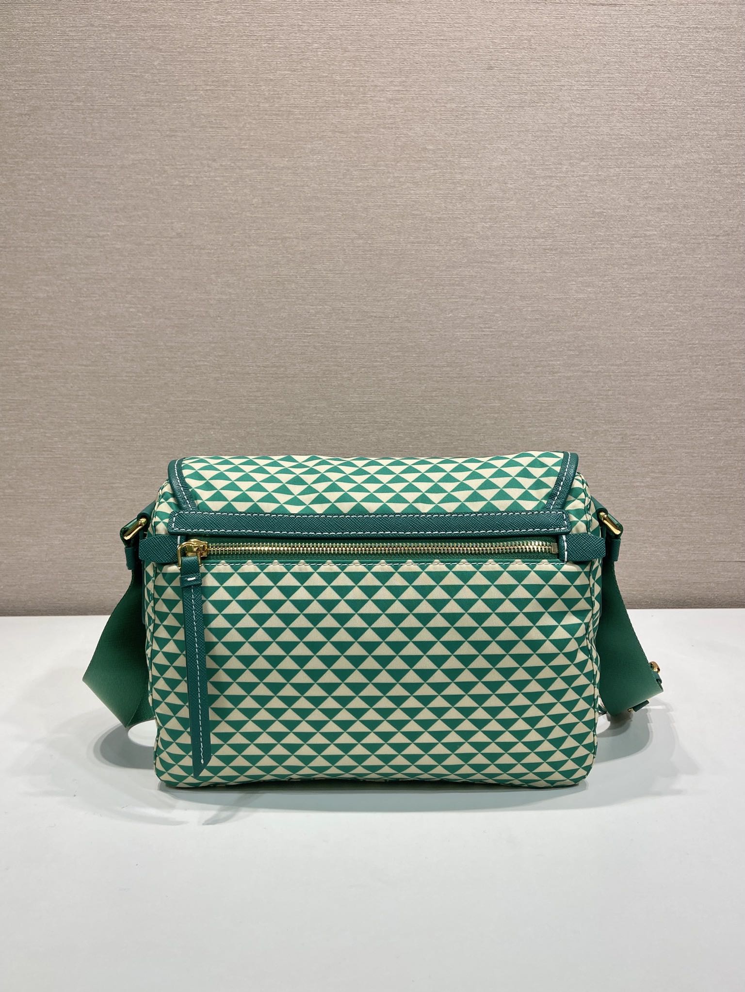 PRADA MESSENGER BAG 25 IN FOREST GREEN MIX CREAM TRIANGLE PATTERN EMBROIDERED FABRIC