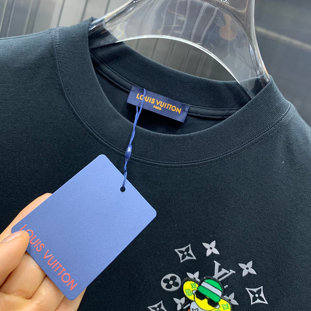 LOUIS VUITTON LV T-SHIRT IN BLACK COTTON 239496