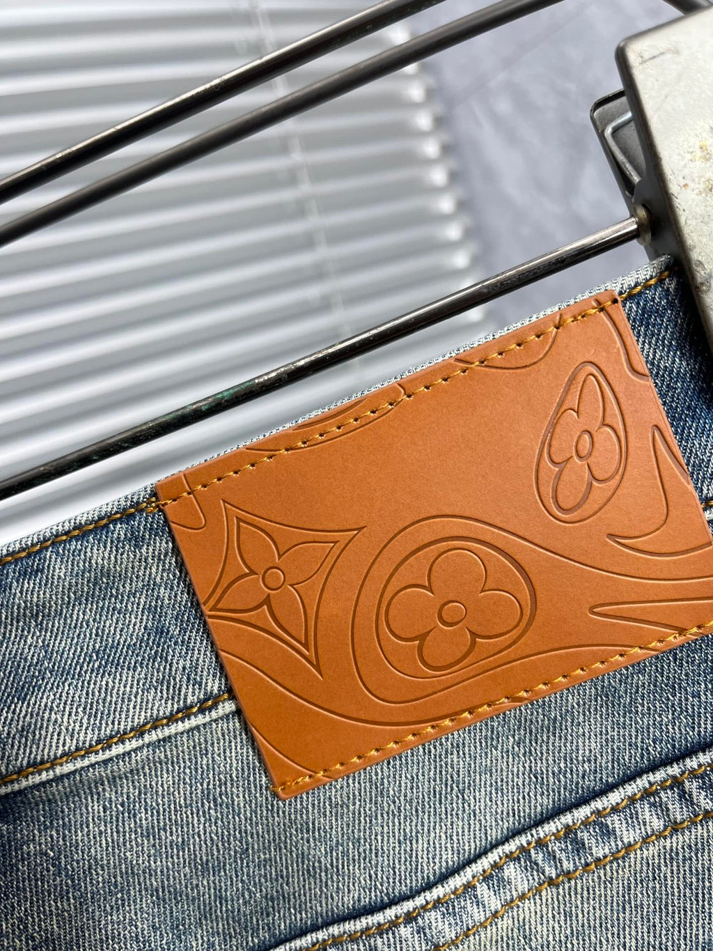 LOUIS VUITTON LV BLUE DENIM JEAN 239494