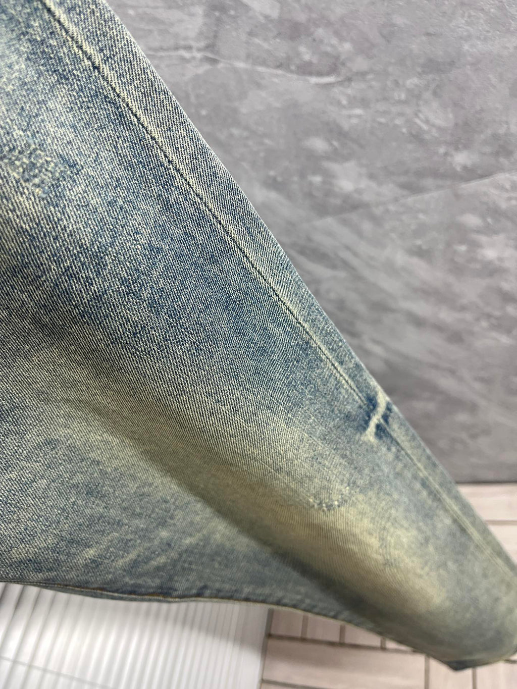 LOUIS VUITTON LV BLUE DENIM JEAN 239494