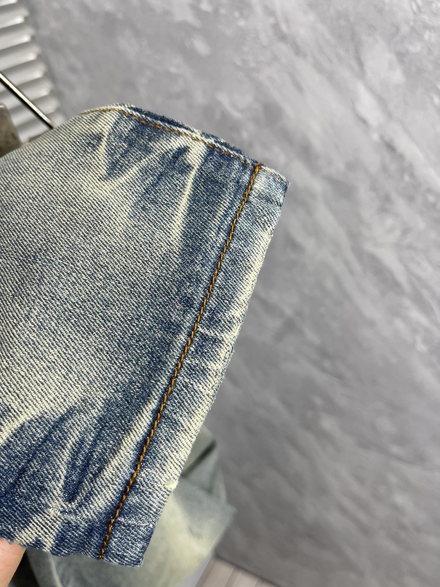 LOUIS VUITTON LV BLUE DENIM JEAN 239494