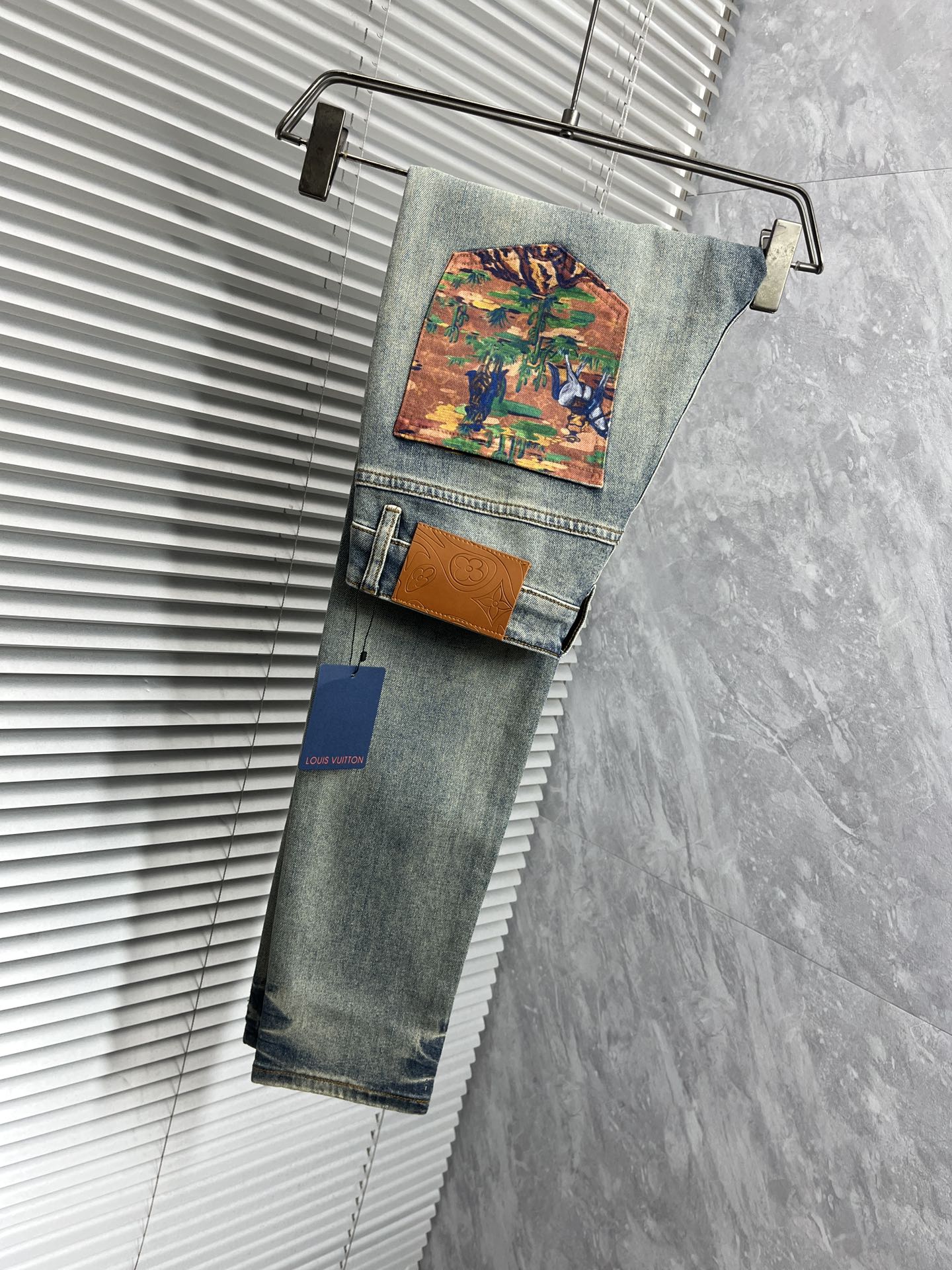 LOUIS VUITTON LV BLUE DENIM JEAN 239494