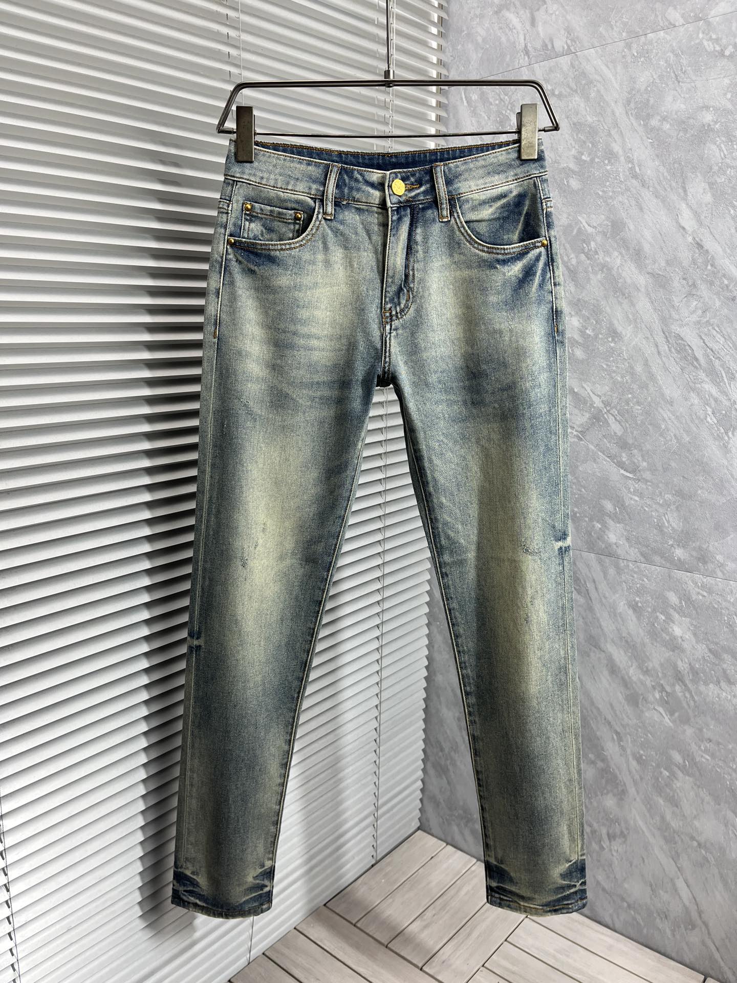LOUIS VUITTON LV BLUE DENIM JEAN 239494