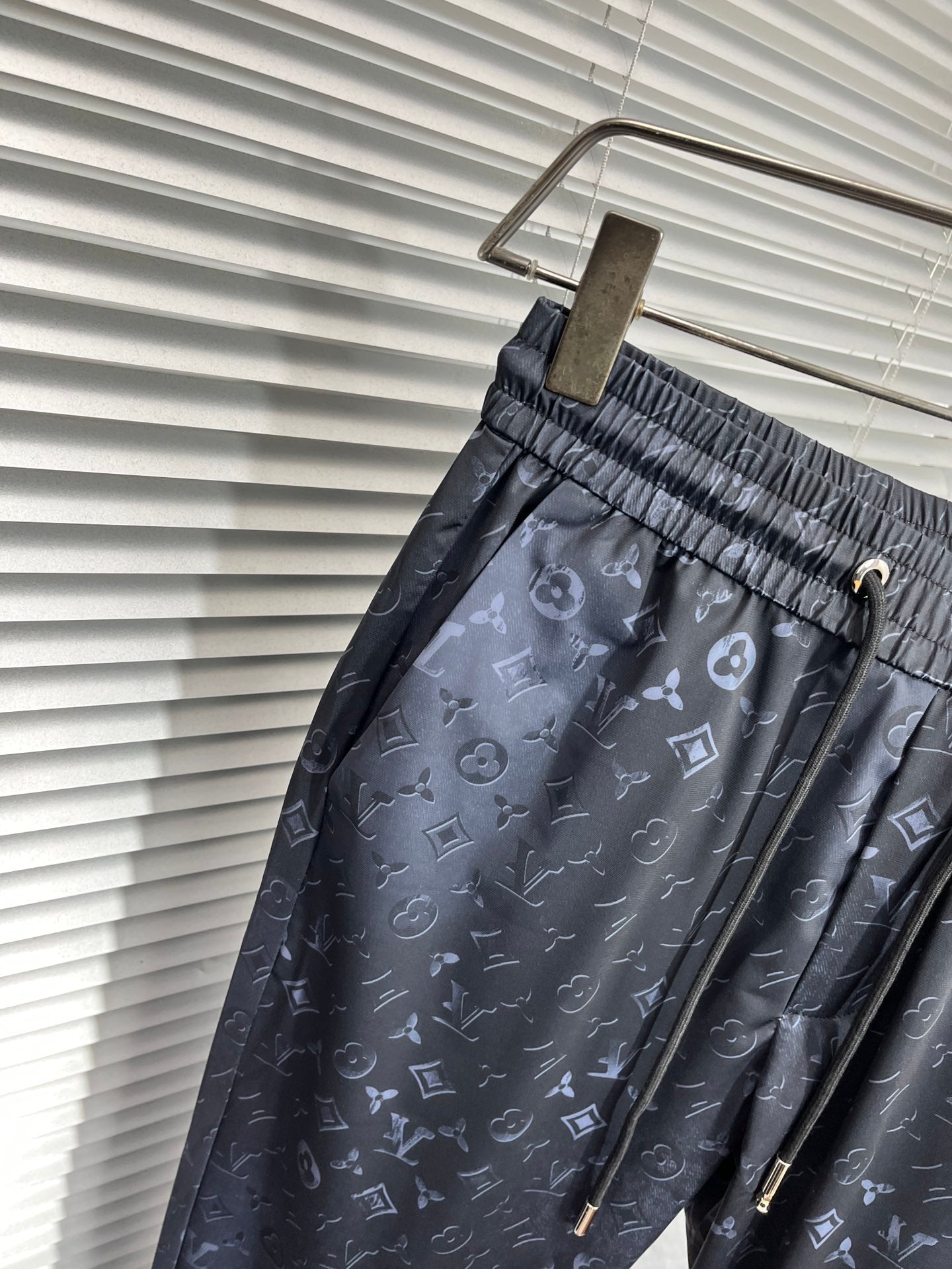 LOUIS VUITTON LV BLACK MONOGRAM TROUSERS 239492
