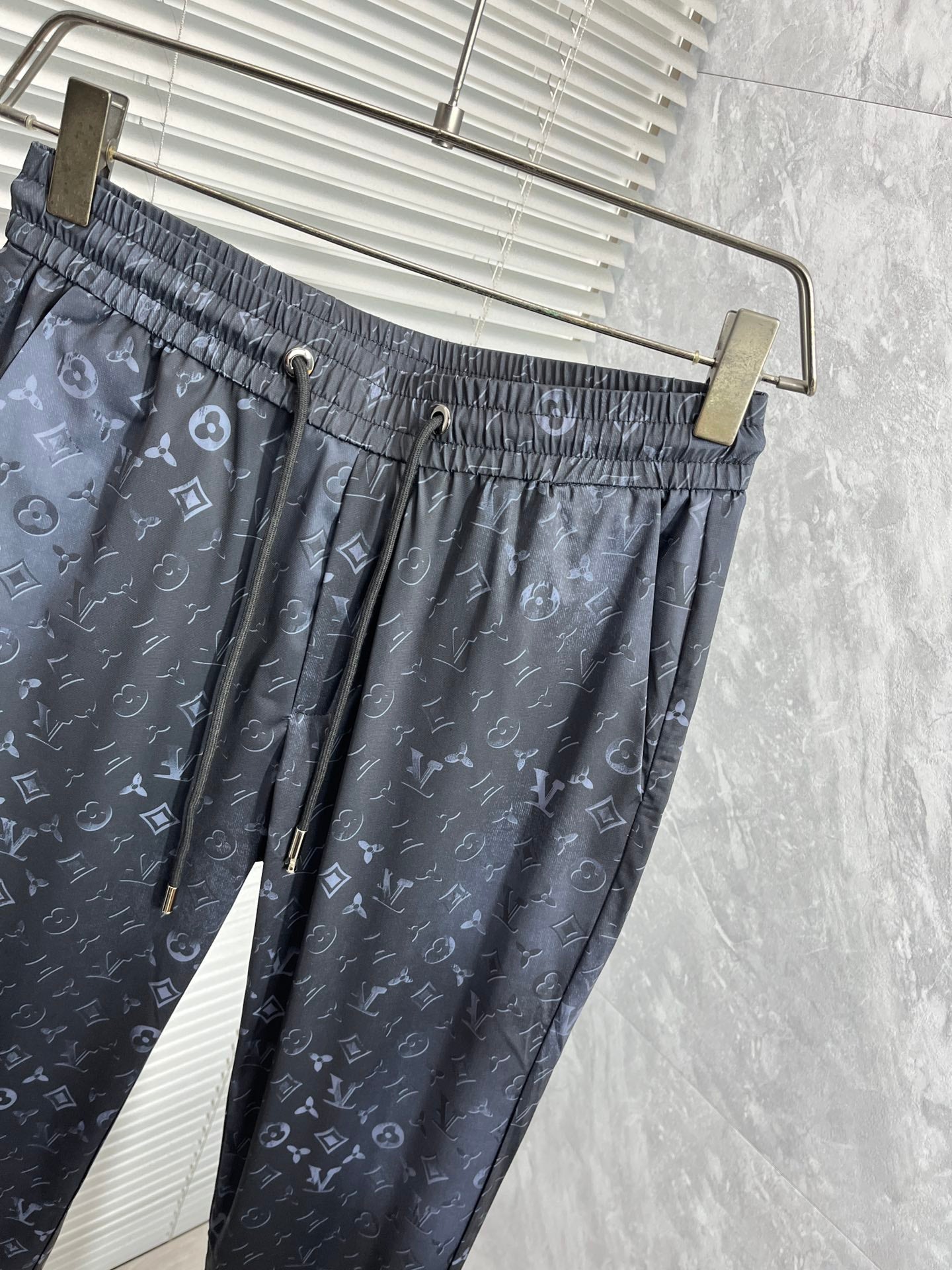 LOUIS VUITTON LV BLACK MONOGRAM TROUSERS 239492