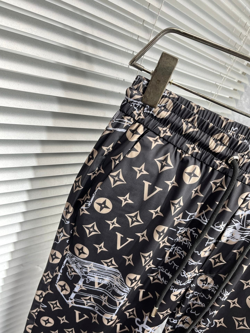 LOUIS VUITTON LV DARK BROWN MONOGRAM TROUSERS 239490