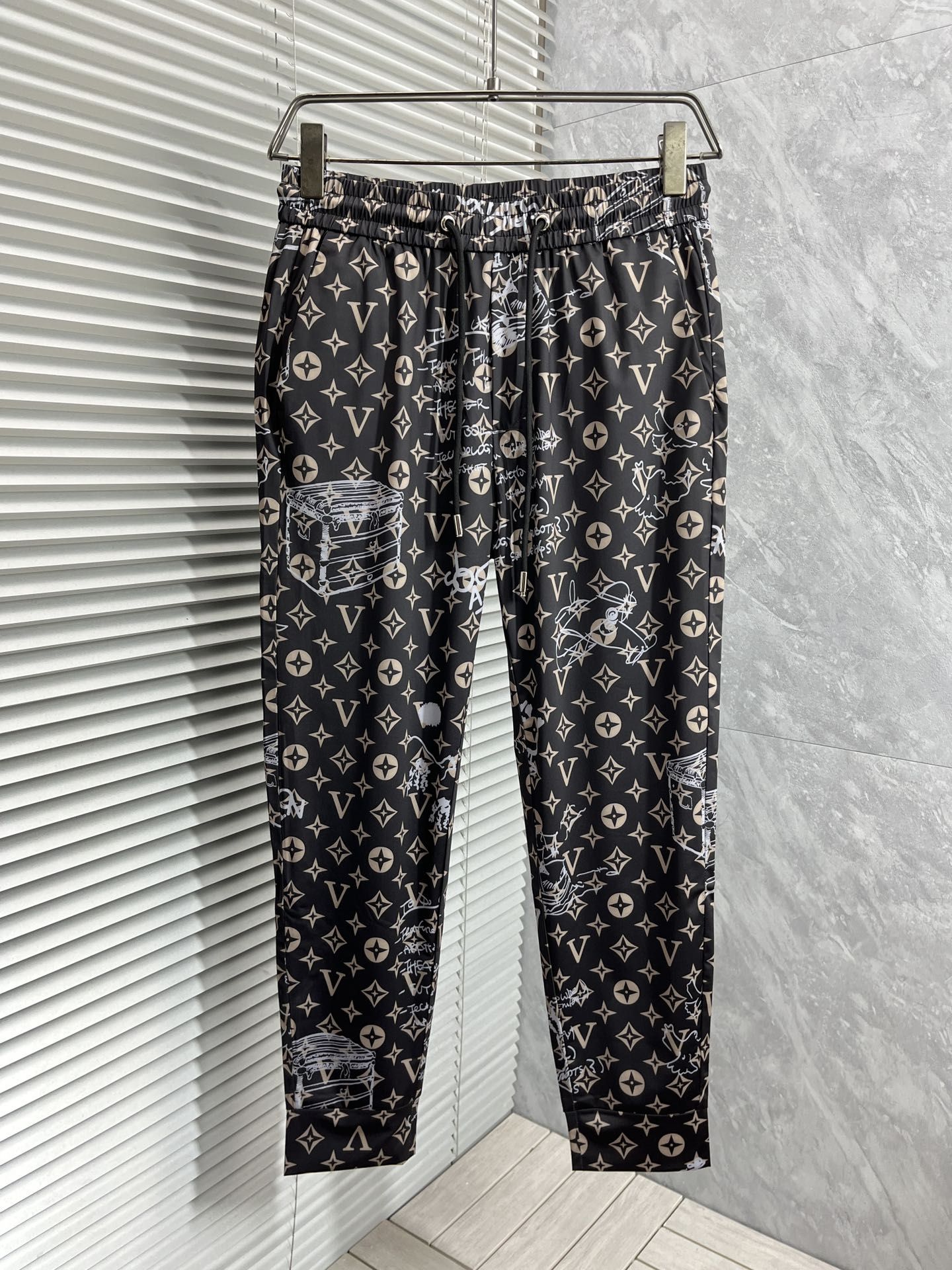 LOUIS VUITTON LV DARK BROWN MONOGRAM TROUSERS 239490
