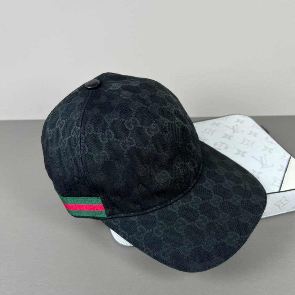 GUCCI BASEBALL CAP IN BLACK MONOGRAM CANVAS