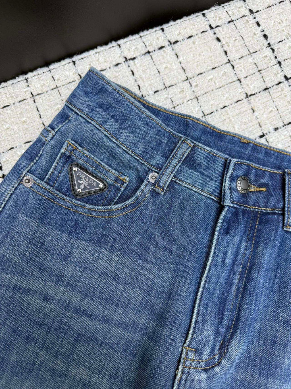 PRADA 25S STRAIGHT LEG JEANS 239