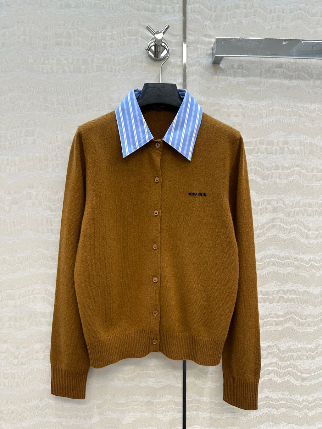 MIUMIU CARDIGAN STYLE 519