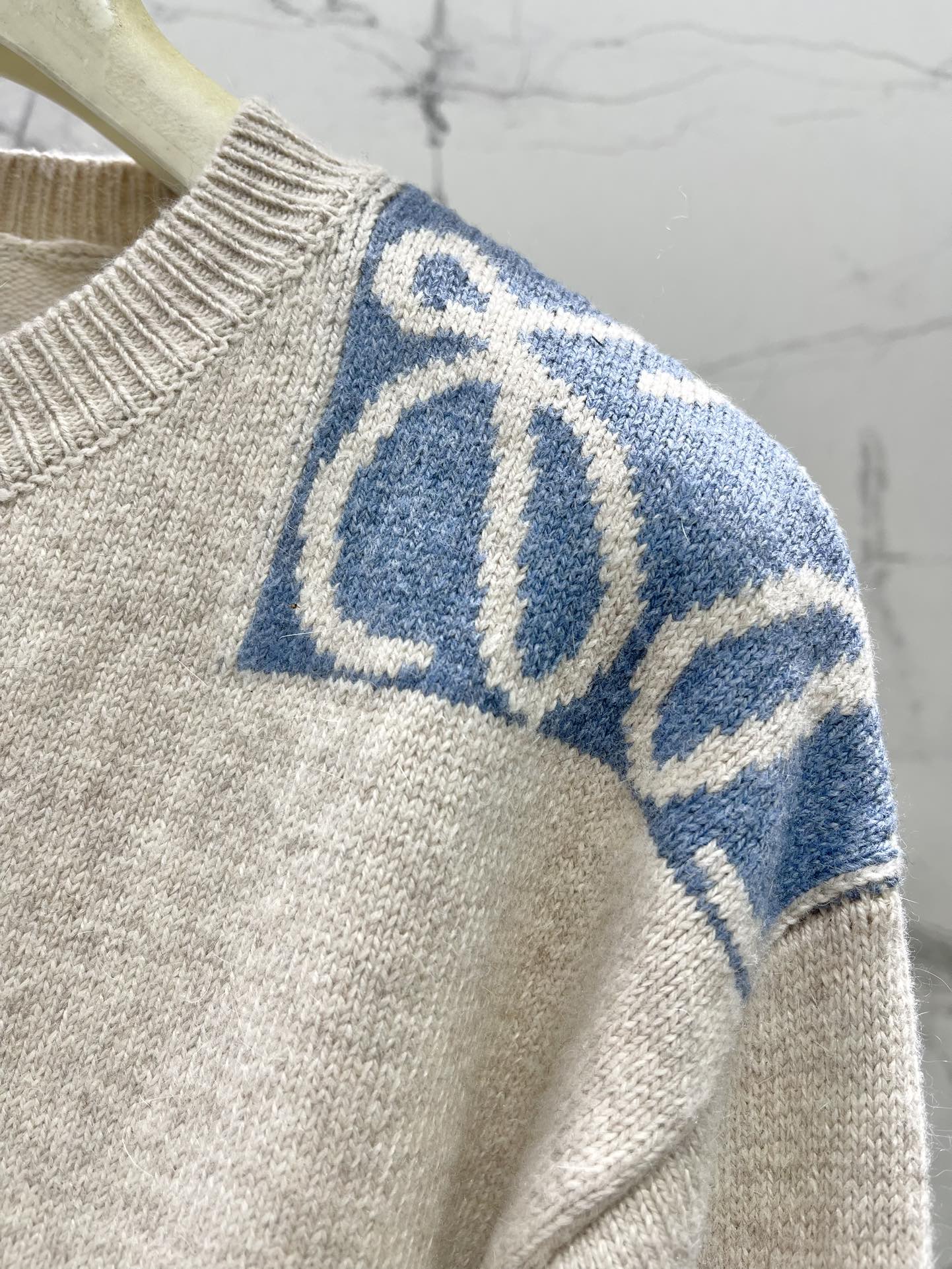 LOEWE CARDIGAN STYLE 1