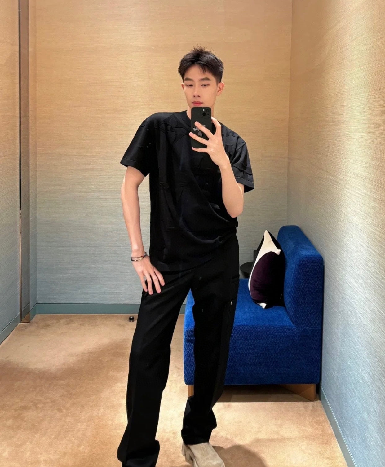 LOUIS VUITTON LV 25S SHORT-SLEEVED SWEATER 0053
